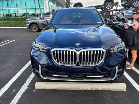 Used 2025 BMW X5 sDrive40i w/ Premium Package RWD image 8