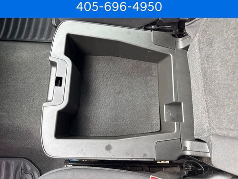 Used 2022 Chevrolet Silverado 1500 LT AWD/4WD image 33