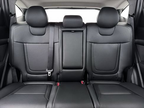 New 2026 Hyundai Tucson Limited FWD image 16