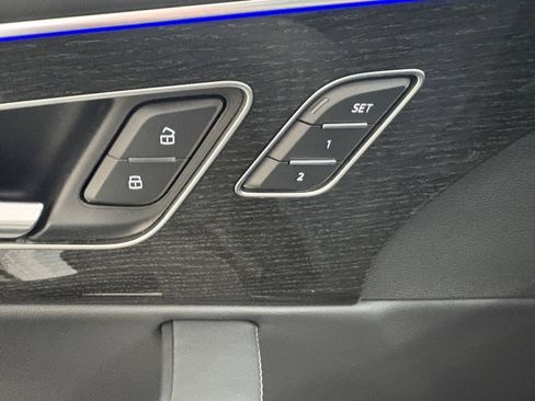 Used 2025 Audi Q7 3.0T Prestige image 25