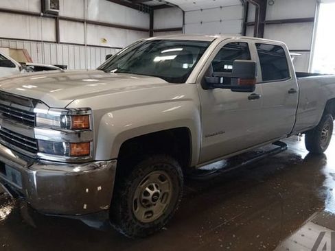Used 2018 Chevrolet Silverado 2500 W/T w/ WT Fleet Convenience Package AWD/4WD image 2