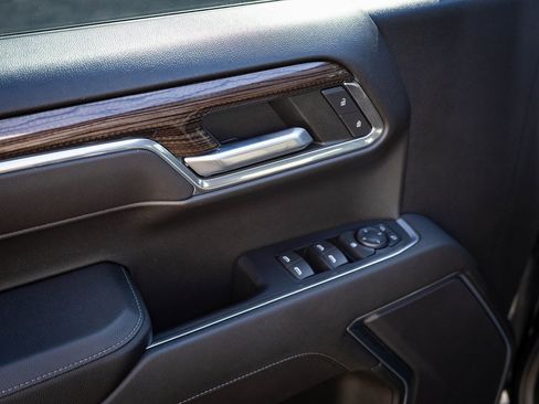 Used 2022 Chevrolet Silverado 1500 LT image 21