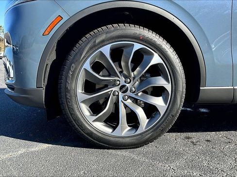 New 2026 Lincoln Aviator Reserve w/ Luxury Package image 12