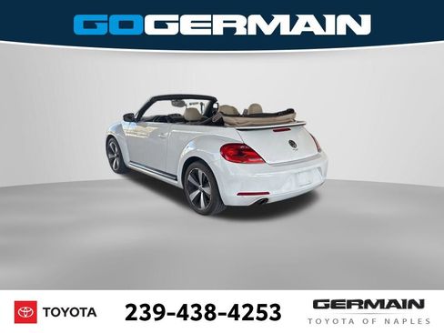 Used 2013 Volkswagen Beetle 2.0T image 4