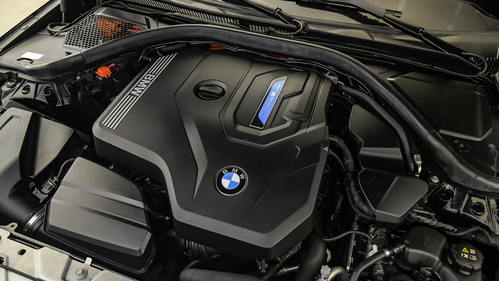 Certified 2023 BMW 330e w/ Parking Assistance Package RWD image 27
