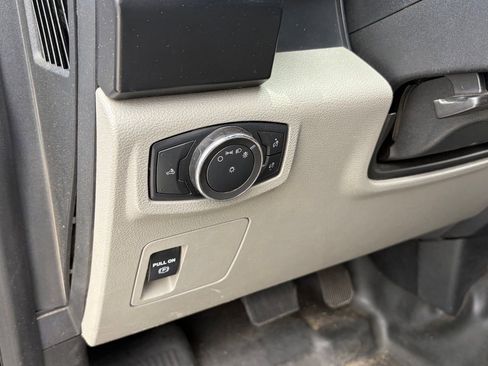 Used 2018 Ford F150 XL w/ Trailer Tow Package w/101A RWD image 6