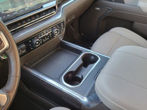 Used 2024 Chevrolet Silverado 2500 LTZ w/ LTZ Plus Package image 28