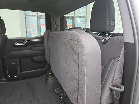 Used 2025 Chevrolet Silverado 1500 LT AWD/4WD image 92