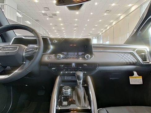 New 2026 GMC Canyon Denali AWD/4WD image 31