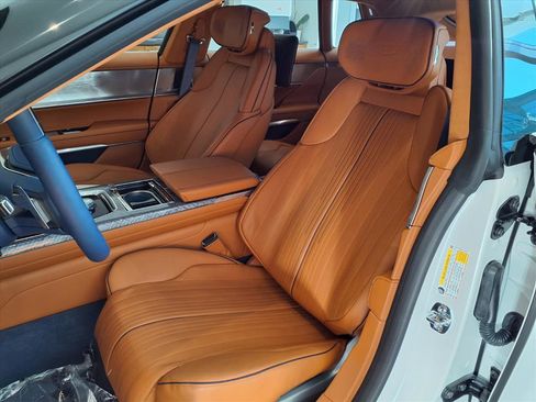 New 2025 Cadillac Celestiq image 16