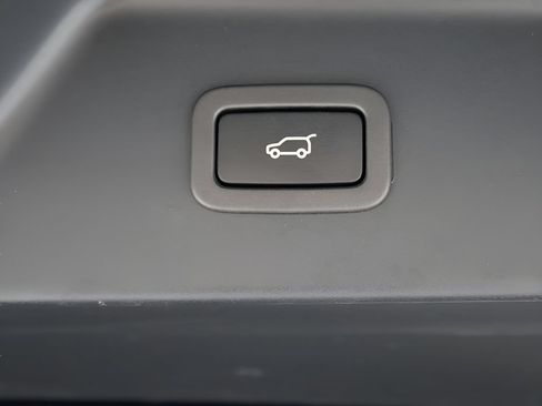 Used 2021 Land Rover Range Rover Westminster Edition AWD/4WD image 17