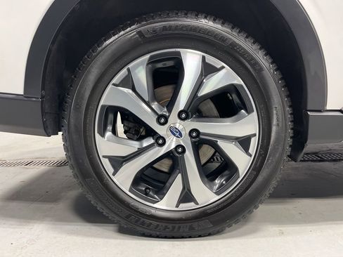 Used 2020 Subaru Outback Touring image 39