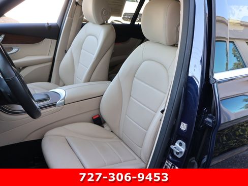 Certified 2021 Mercedes-Benz GLC 300 4MATIC image 2