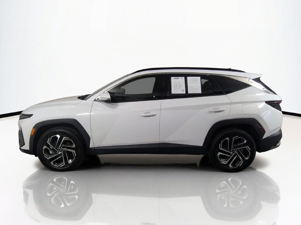 Used 2025 Hyundai Tucson Limited AWD/4WD image 10
