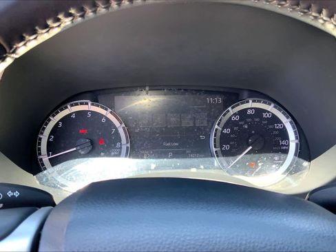 Used 2023 Toyota Highlander LE FWD image 25