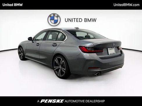 Used 2024 BMW 330i Sedan w/ Premium Package RWD image 7
