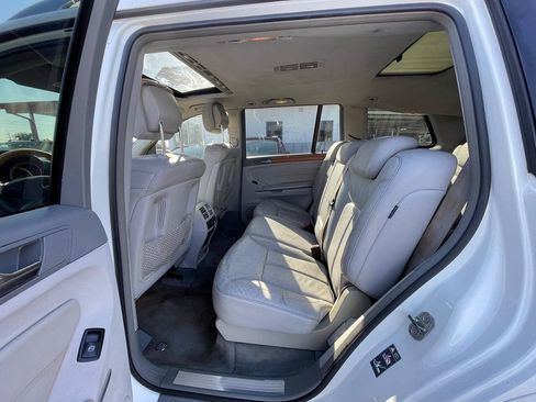 Used 2010 Mercedes-Benz GL 550 4MATIC image 18
