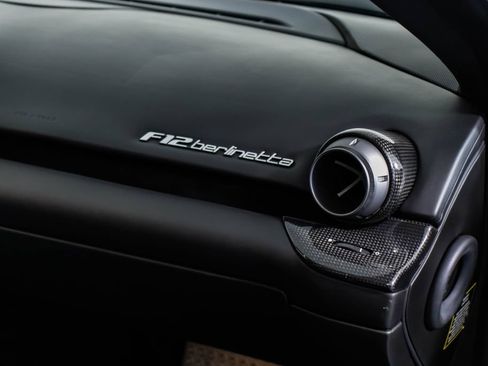 Used 2014 Ferrari F12 Berlinetta RWD image 50