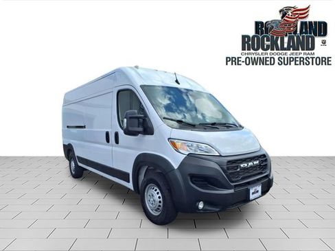 Used 2024 RAM ProMaster 2500 w/ Convenience Group FWD image 1