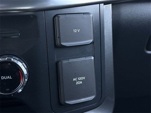 Used 2022 Ford F150 Lariat image 22