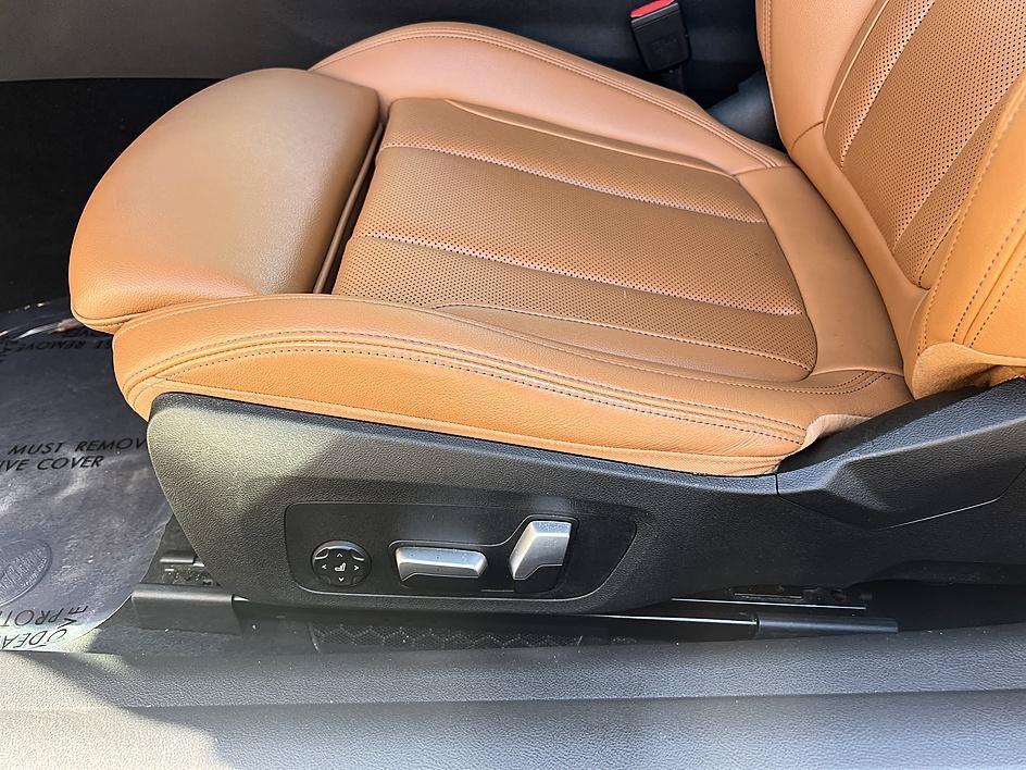 Used 2024 BMW 430i Convertible RWD image 21