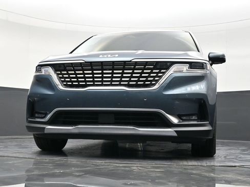 Used 2022 Kia Carnival SX image 28