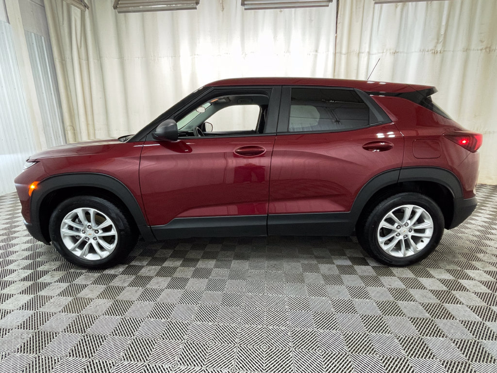 Certified 2024 Chevrolet TrailBlazer LS w/ LS Convenience Package FWD image 11