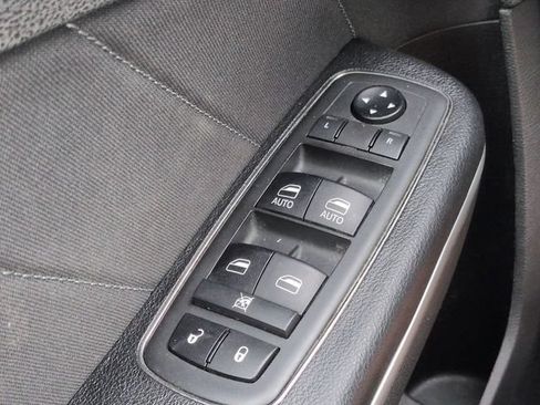 Used 2019 Dodge Charger R/T RWD image 21
