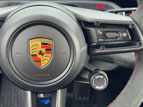 Used 2023 Porsche Taycan GTS image 19