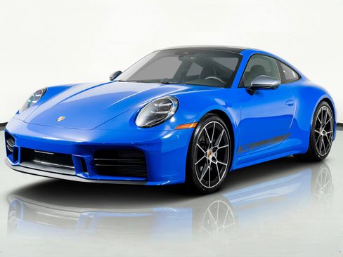 Used 2026 Porsche 911 Carrera T image 22