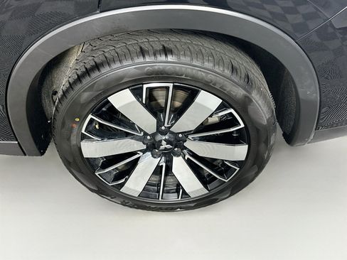 Used 2025 Mitsubishi Outlander SE FWD image 11
