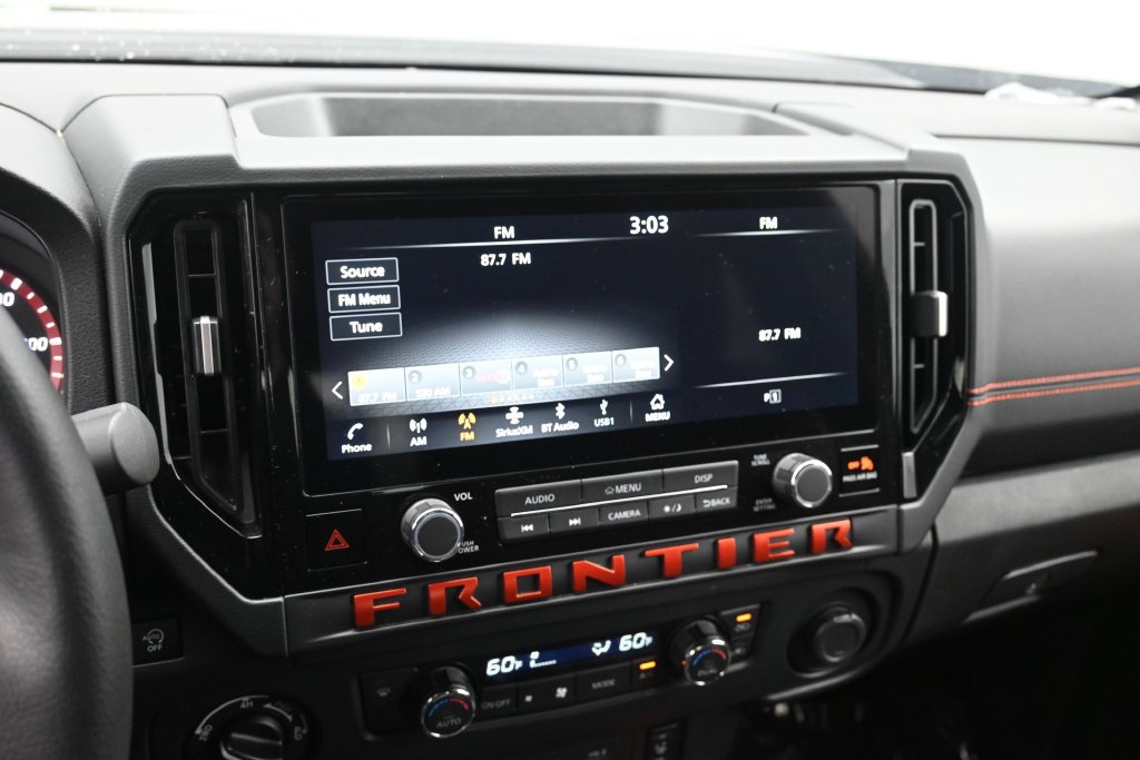 Used 2026 Nissan Frontier PRO-4X AWD/4WD image 13