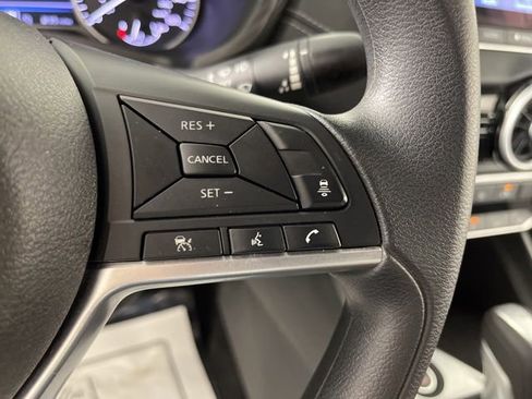 Used 2025 Nissan Sentra SV FWD image 22