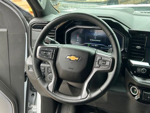 Used 2023 Chevrolet Silverado 1500 High Country w/ High Country Premium Package AWD/4WD image 40