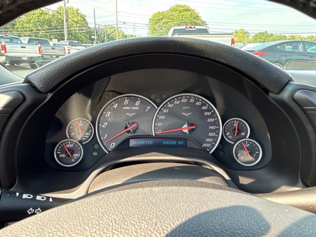 Used 2008 Chevrolet Corvette Coupe w/ Preferred Equipment Group RWD image 37