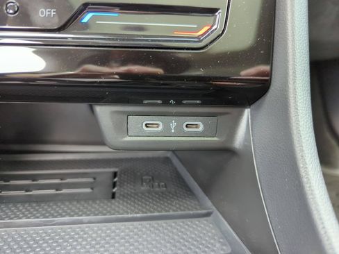 New 2026 Volkswagen Jetta SE FWD image 37