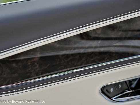 New 2026 Bentley Flying Spur Plug-In Hybrid image 21