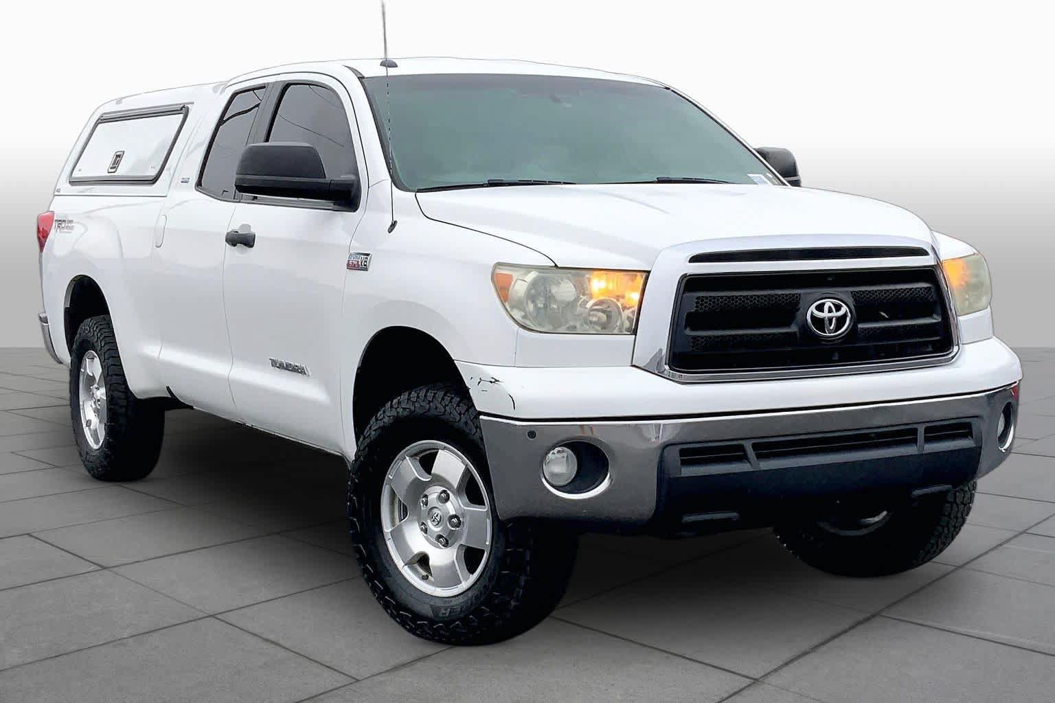 Used 2011 Toyota Tundra 4x4 Double Cab w/ TRD Off-Road Pkg image 2