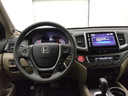 Used 2017 Honda Pilot EX image 22