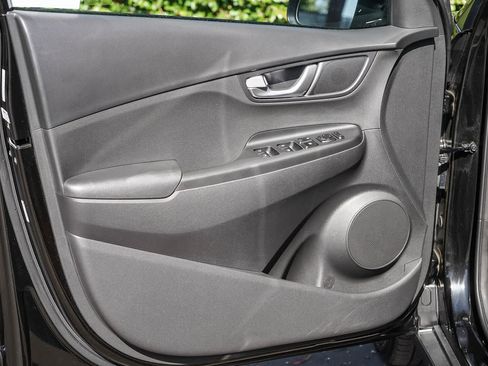 Used 2022 Hyundai Kona SEL w/ Convenience Package FWD image 21