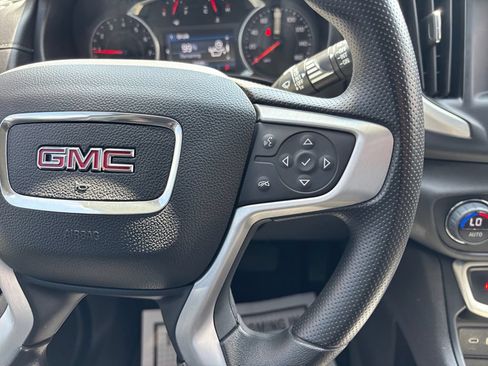 Used 2024 GMC Terrain SLE w/ Driver Convenience Package FWD image 20