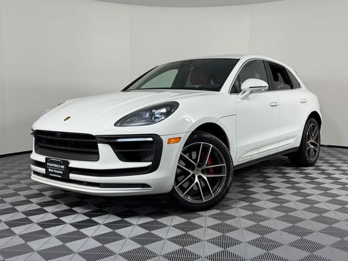 Used 2022 Porsche Macan S image 1