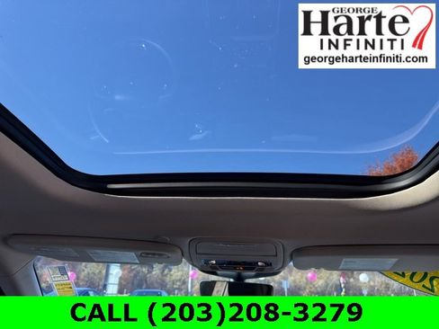 Used 2022 Lincoln Aviator AWD w/ Premium Package image 18