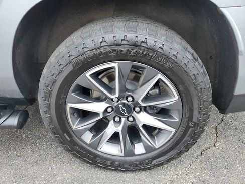 Used 2023 Chevrolet Suburban Z71 w/ Z71 Off-Road Package image 37