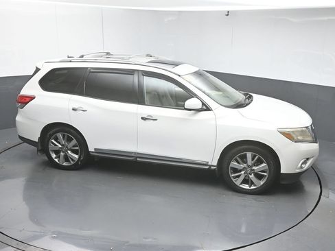 Used 2014 Nissan Pathfinder Platinum w/ Platinum Premium Package AWD/4WD image 50