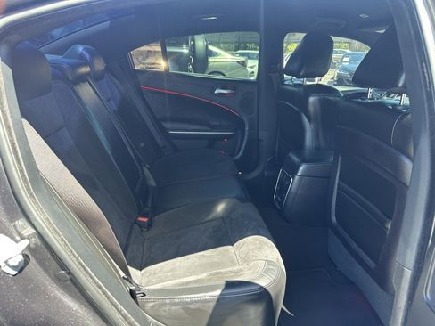Used 2019 Dodge Charger Scat Pack w/ Plus Group RWD image 22