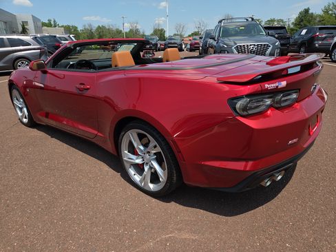 Used 2020 Chevrolet Camaro SS RWD image 5