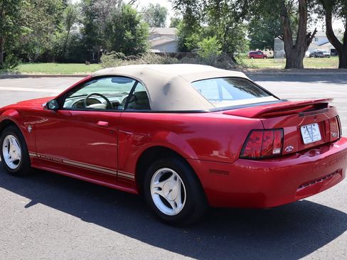 Used 1999 Ford Mustang Convertible RWD image 8