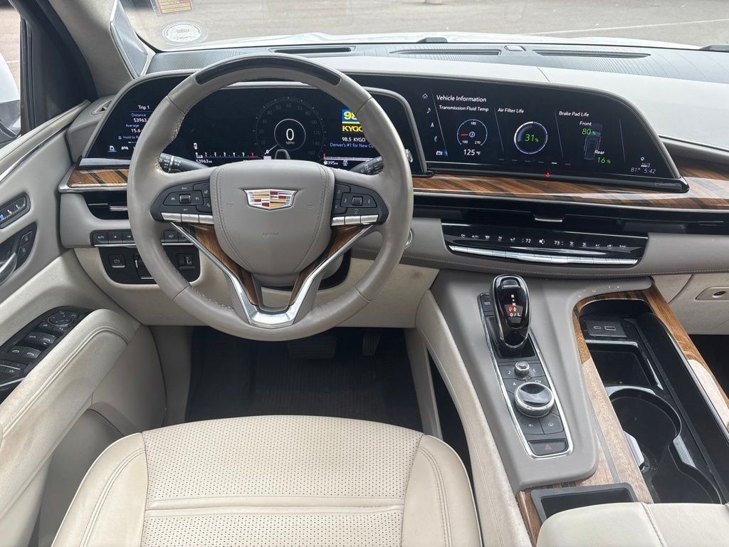 Certified 2024 Cadillac Escalade ESV Sport Platinum w/ LPO, ONYX Package AWD/4WD image 13