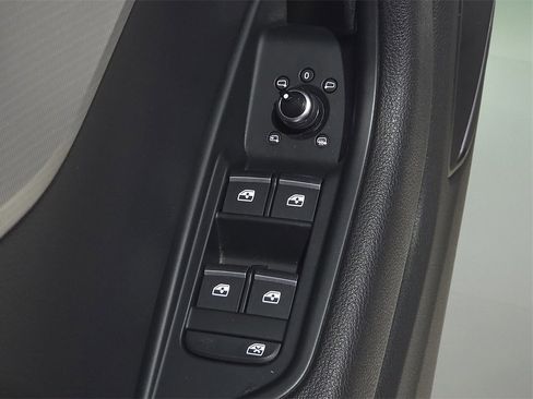 Used 2017 Audi A4 2.0T Premium Plus w/ Premium Plus Package image 18